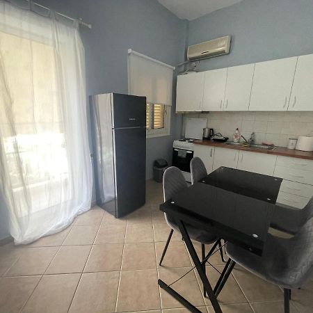 Nikea Apartment Near Piraeus Port And Metro St II Exteriör bild
